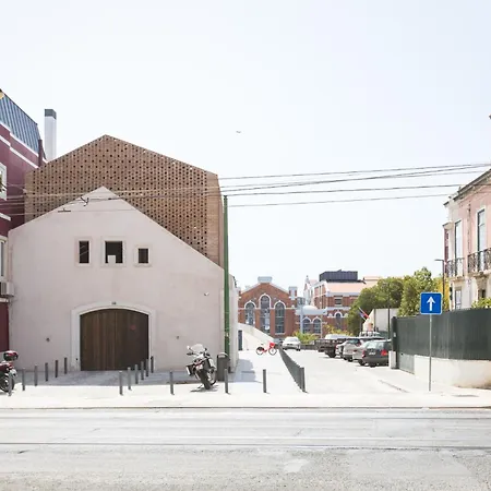 Ambassador Balcony *