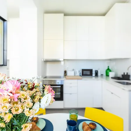 Ambassador Balcony 리스본